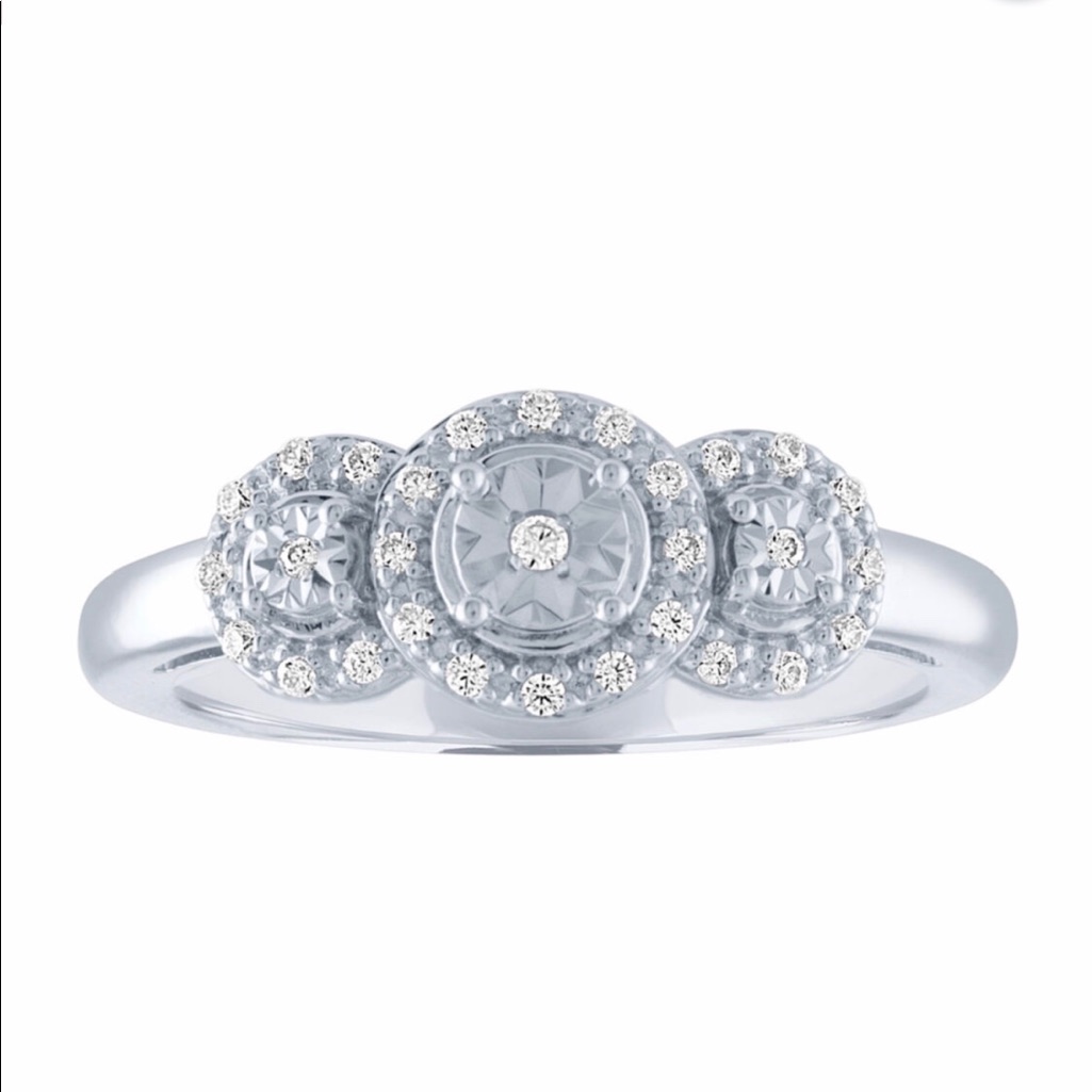 Brand Nwt Diamond Ring